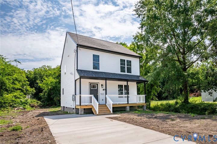 Property Photo: 425 Byrne Street VA 23803