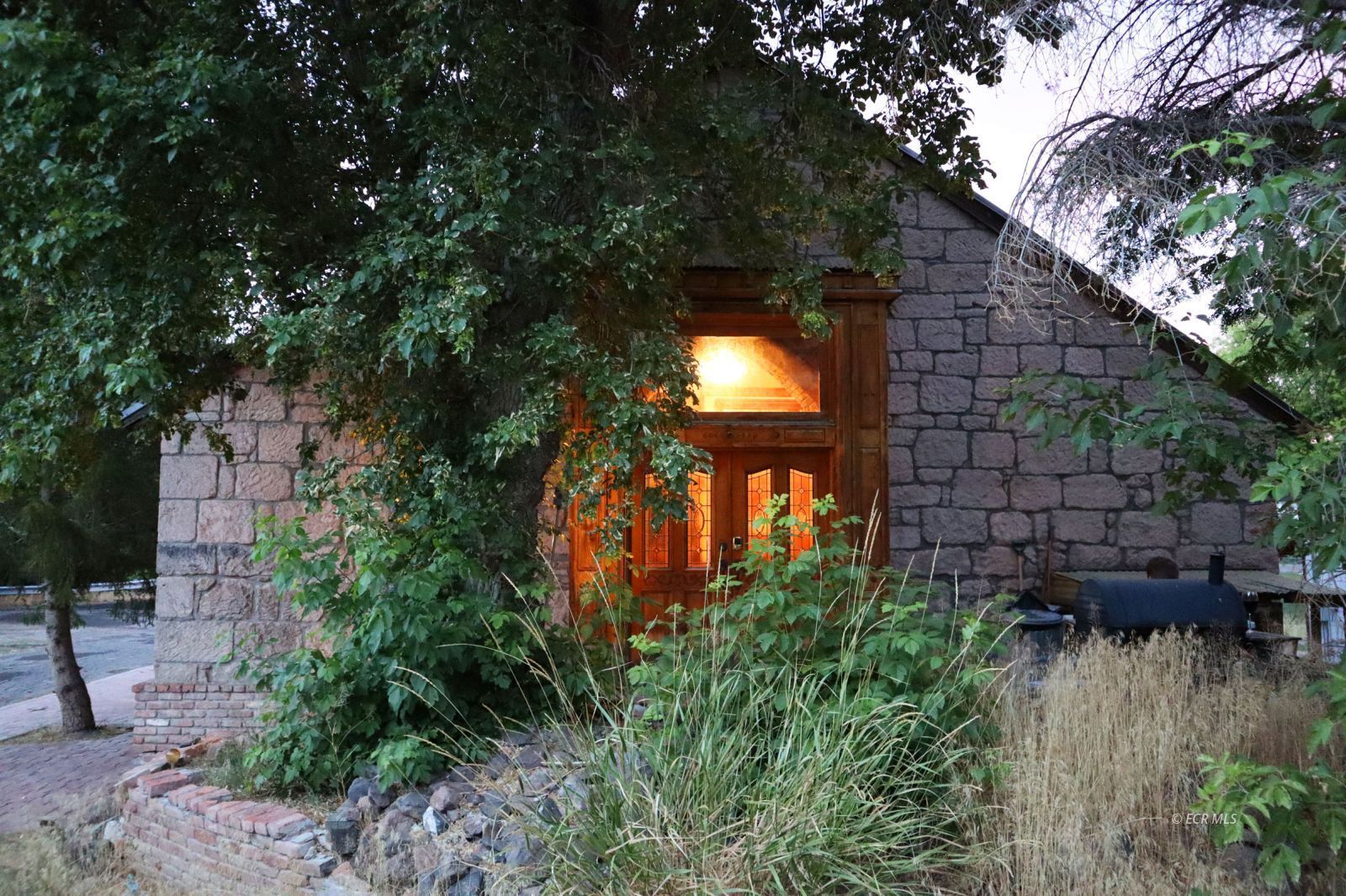Property Photo: 11 N Spring Street NV 89316