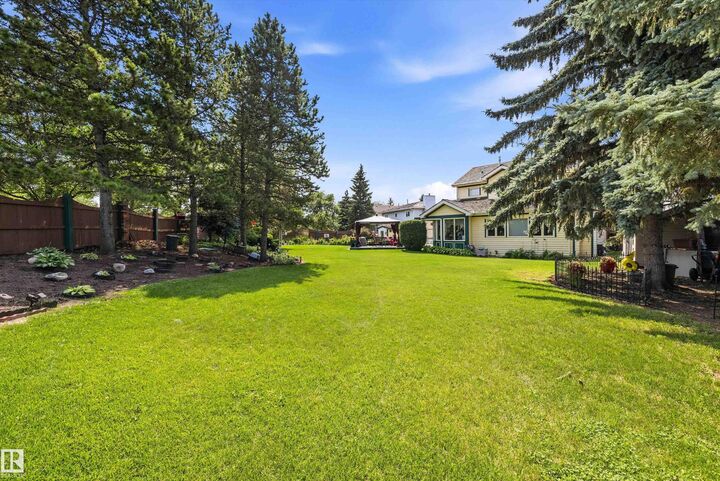 Property Photo: 45 Blue Quill Crescent NW AB T6J 6C5