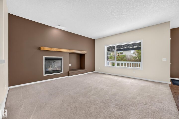 Photo de la propriété: 1605 Hodgson Court NW AB T6R 3R5