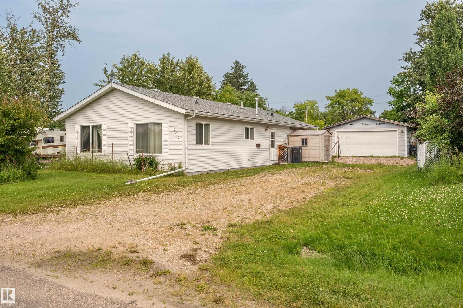 Property Photo:  5313 57A Street  AB T9M 1S1 