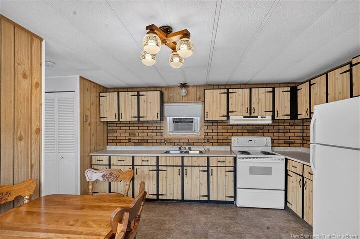 Property Photo: 26 Mountain View Place NB E3N 3L1