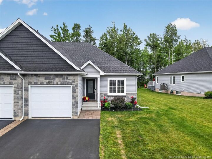 Photo de la propriété:  66 Delpech Court  NB E1G 6B2 