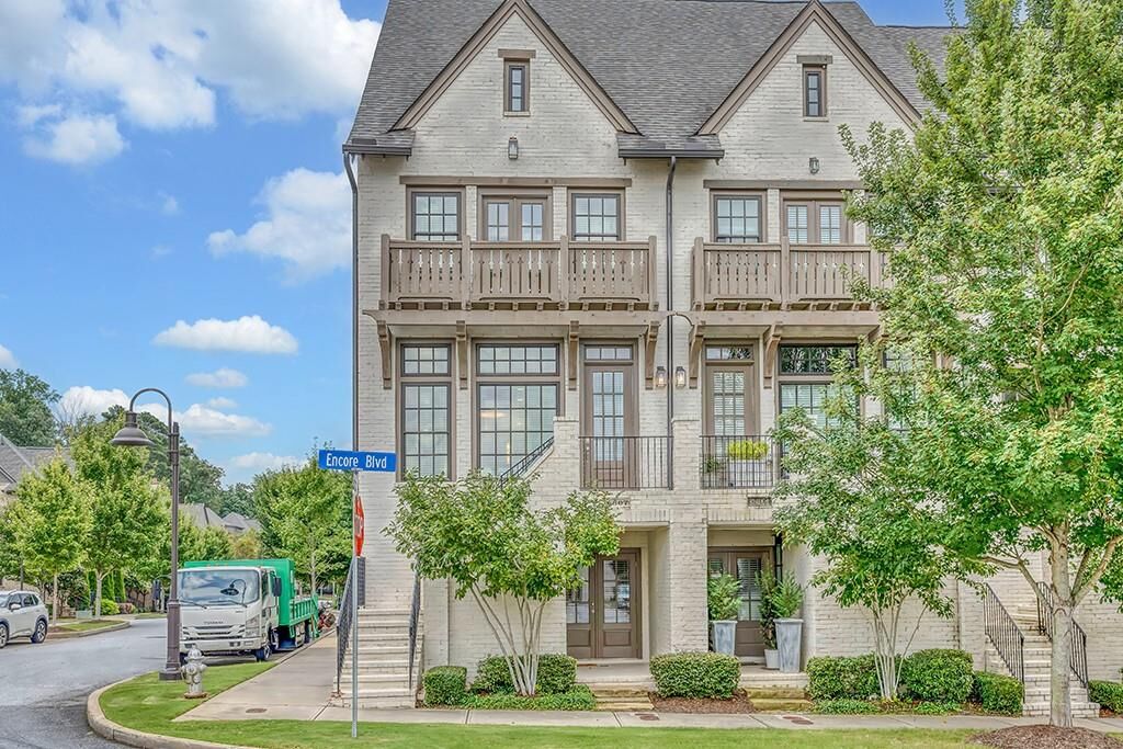 Property Photo:  6807 Encore Boulevard  GA 30328 