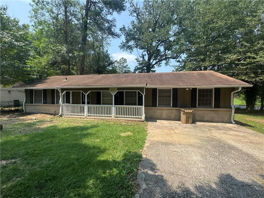 Property Photo: 8497 Stonewall Jackson Drive GA 30238
