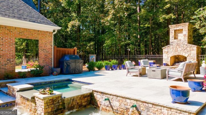 Property Photo: 1101 Club Cove Drive GA 30642