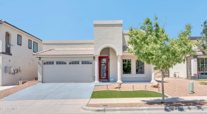 Property Photo:  801 Spofforth Road  TX 79928 