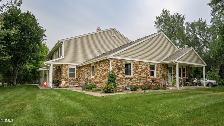 Property Photo:  150 Riverside Park 150  ND 58504 