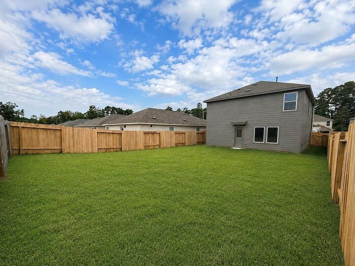 Property Photo: 13530 Bay Springs Dr TX 77303