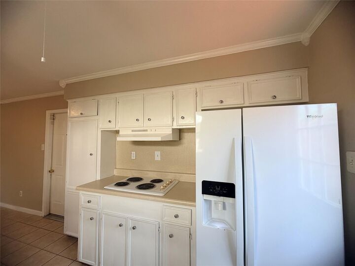 Property Photo: 2513 Mulberry Lane TX 77502