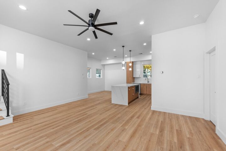 Property Photo: 2314 Barbee Street TX 77004