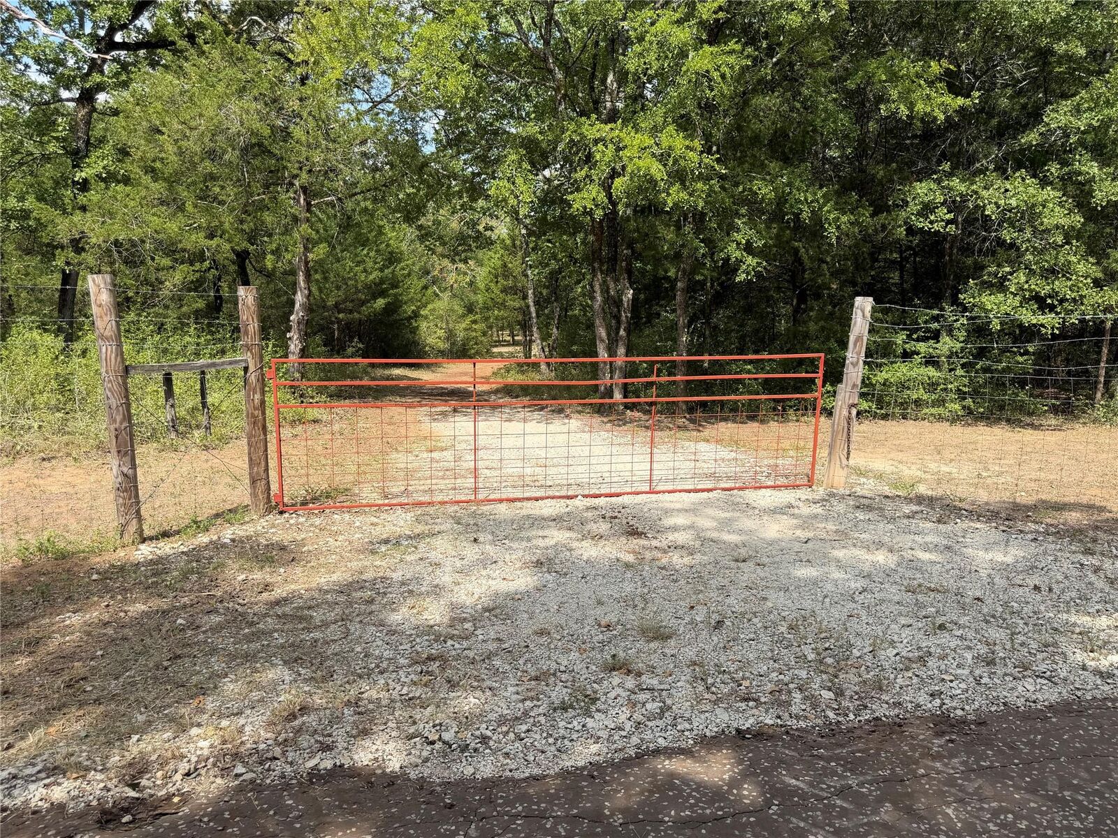 Property Photo: 00 Cr 421 TX 75831