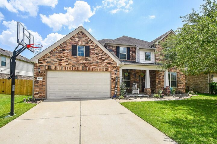 Property Photo: 30213 Willow Chase Lane TX 77423