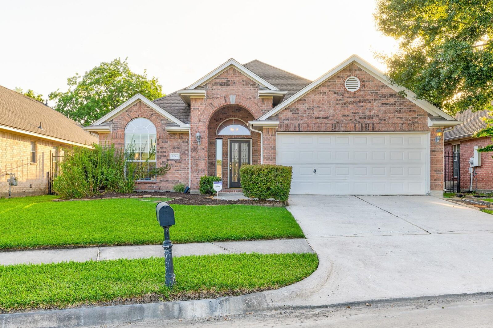 Property Photo: 4115 Applerock Drive TX 77521