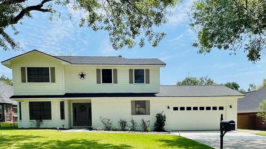 Property Photo: 155 April Waters Drive N TX 77356