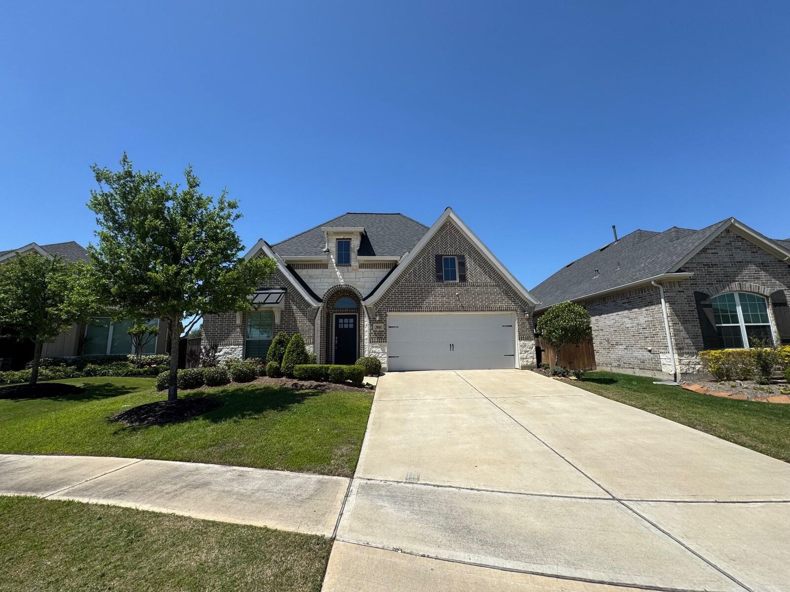 Property Photo: 7010 Goldstrum Way TX 77493