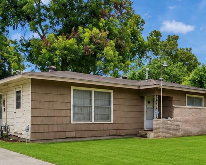 Property Photo:  26 Harkness Street  TX 77076 