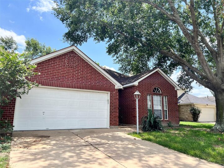 Property Photo: 6610 Chantalle Drive TX 77449