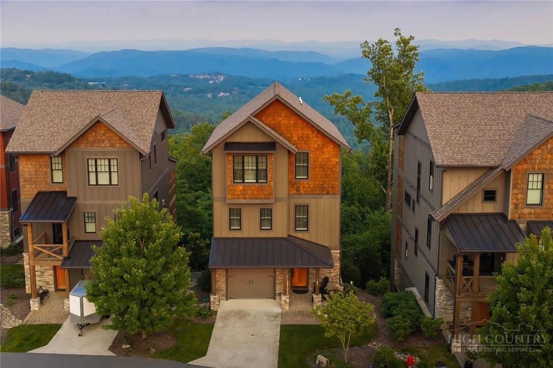 Property Photo:  109 Dugger Ridge Trail  NC 28607 