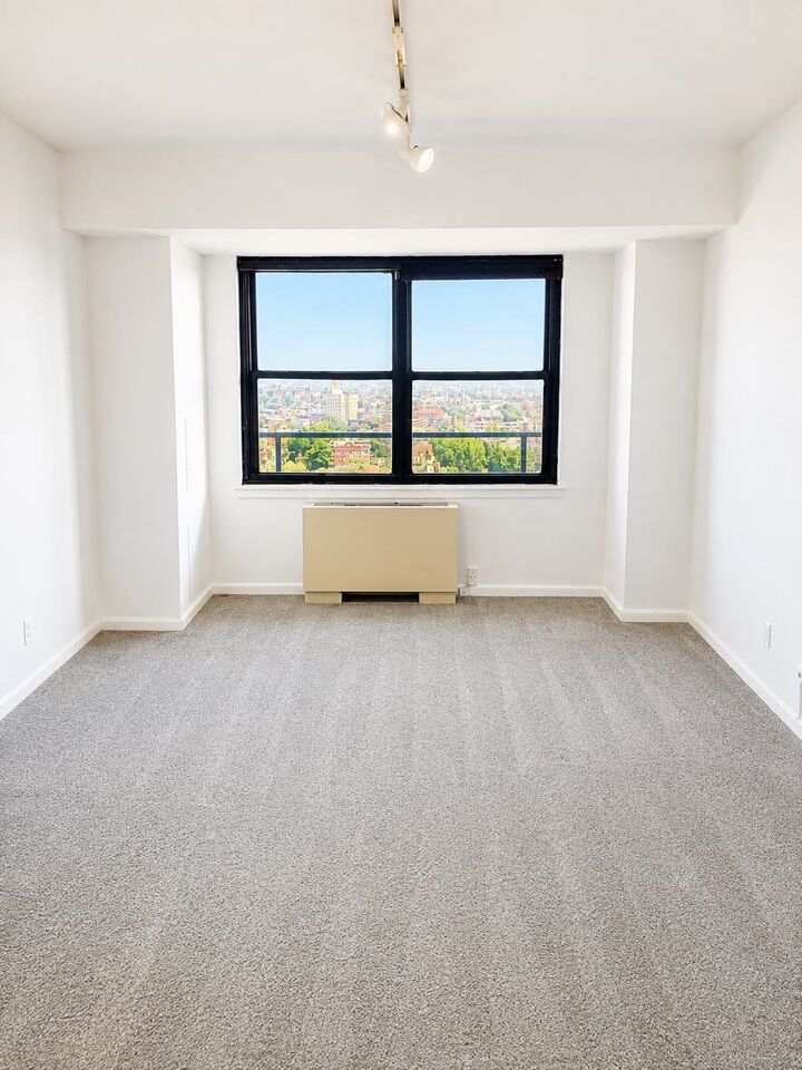 Property Photo:  285 Aycrigg Ave 22D  NJ 07055 