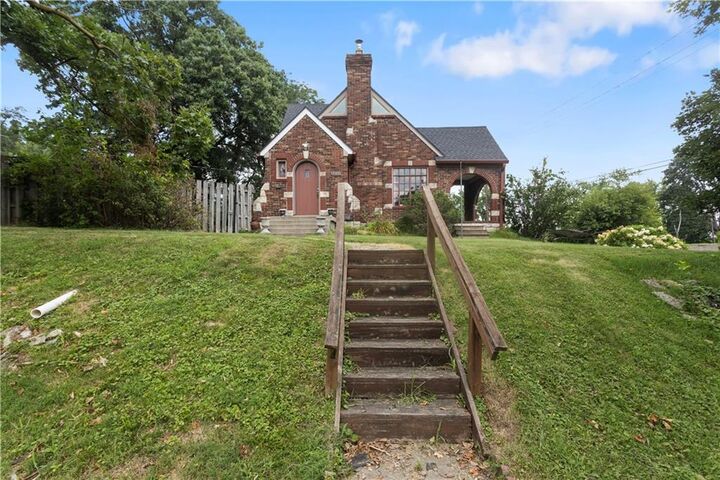 Property Photo:  3200 Everett Avenue  KS 66102 