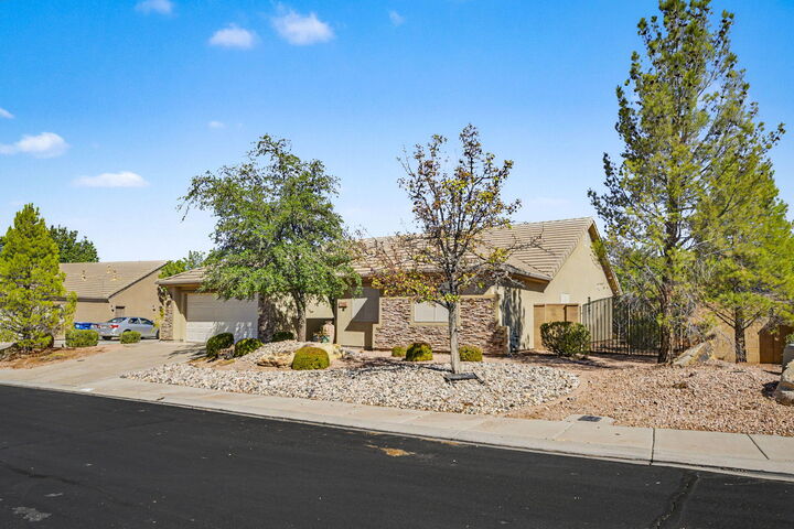 Property Photo:  1630 E 2450 St 77  UT 84790 