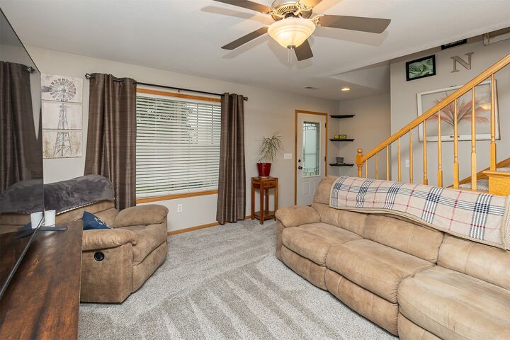 Property Photo:  1004 15th Street SE  IA 50035 