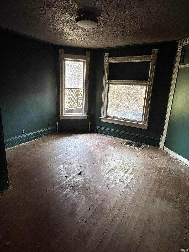 Property Photo: 918 Huestis Avenue IN 46807
