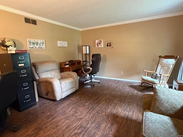 Property Photo: 1209 Devon Court IN 46901-3949