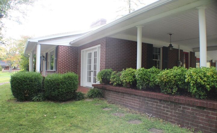 Property Photo:  113 Hollywood Drive  KY 40965 