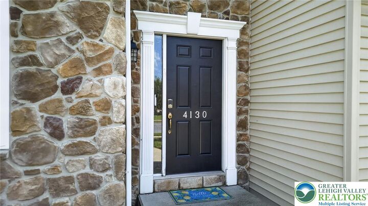 Property Photo:  4130 Redbud Drive E  PA 18052 
