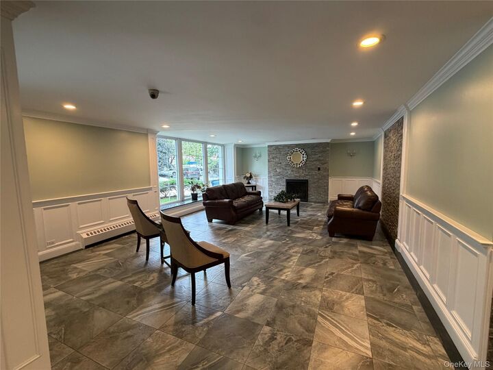 Property Photo:  86-10 151 Avenue 6N  NY 11414 