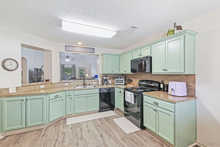Property Photo:  9149 Saw Tooth Loop  AL 36064 