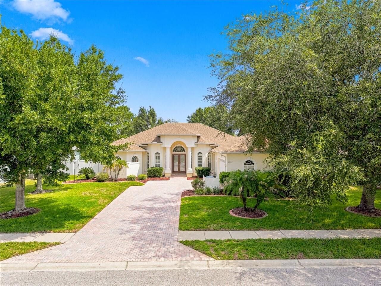 Property Photo:  13519 Barkingside Place  FL 34609 