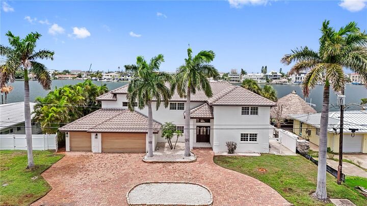 Property Photo:  423 55th Avenue  FL 33706 