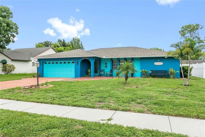 Property Photo:  914 Plum Tree Lane  FL 34243 