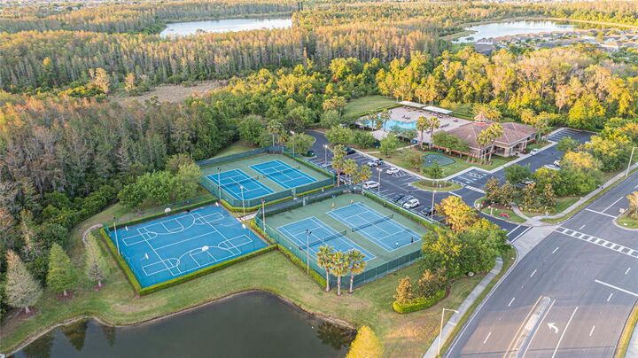 Property Photo:  14921 Braywood Trail  FL 32824 