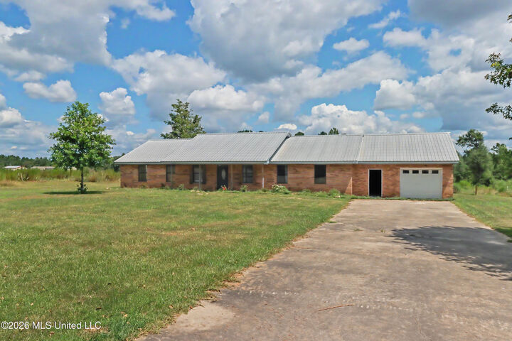 Property Photo: 116 Levi Bryant Road MS 39455