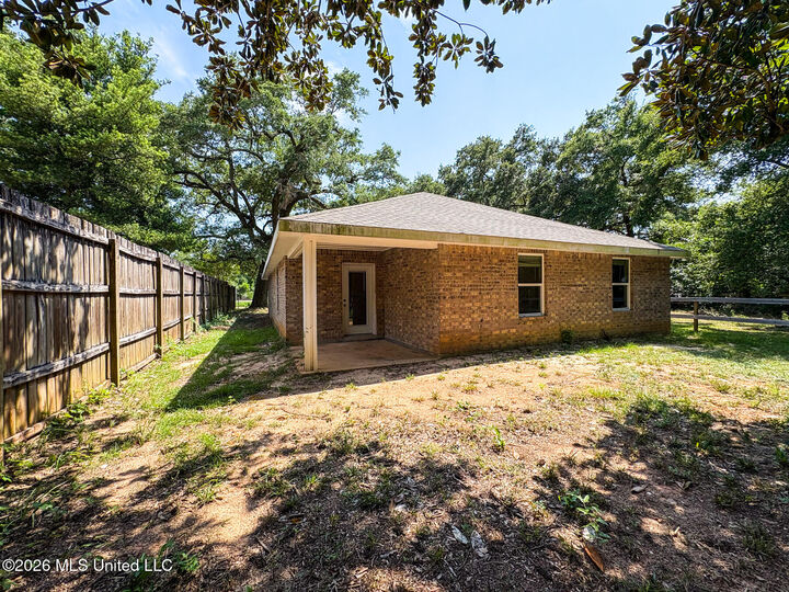 Property Photo: 814 E Railroad Street MS 39501