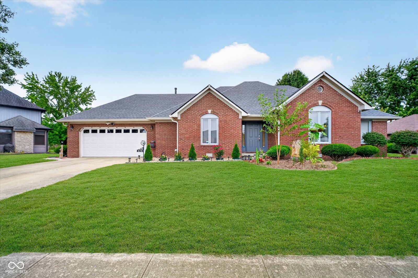 Property Photo: 876 Bayside IN 46143