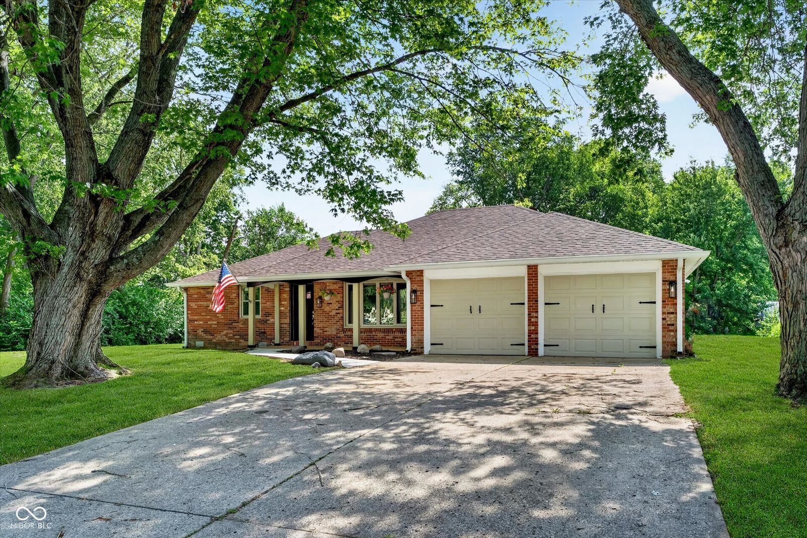 Property Photo: 2227 Tartan Road IN 46012