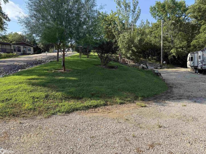 Property Photo:  5202 5203 5206 Echo Drive  IA 52211 