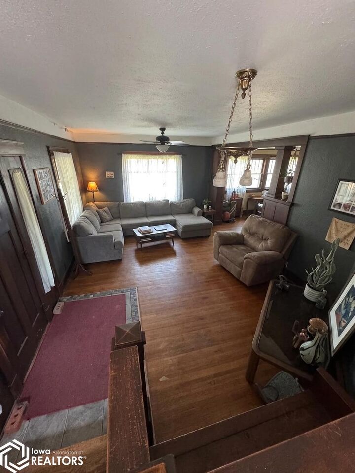 Property Photo:  400 Adams Street  IA 50840 