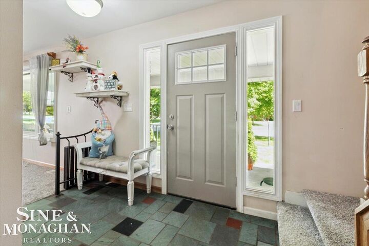 Property Photo: 137 E Meldrum Circle MI 48079