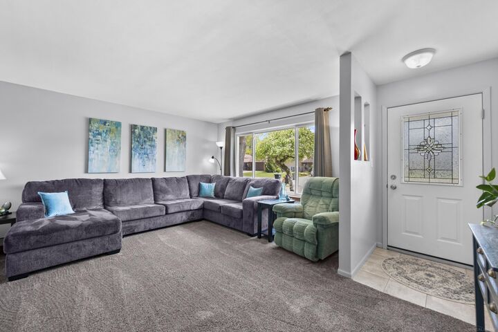 Property Photo: 8607 Leslie Street MI 48314