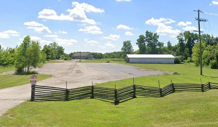 Property Photo: 8753 Pleasant Lake Road MI 48103-9322