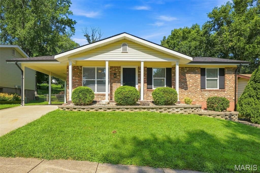 Property Photo:  713 Vanderville Drive  MO 63026 
