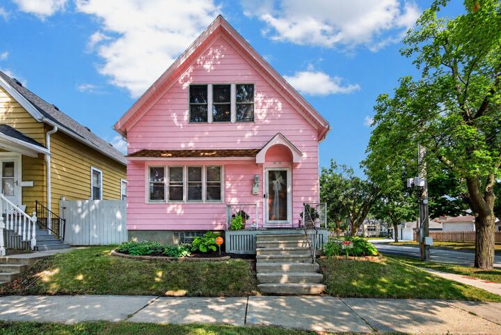 Property Photo: 3172 S Griffin Ave WI 53207