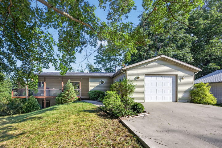 Property Photo: 9880 85th Avenue MI 49332