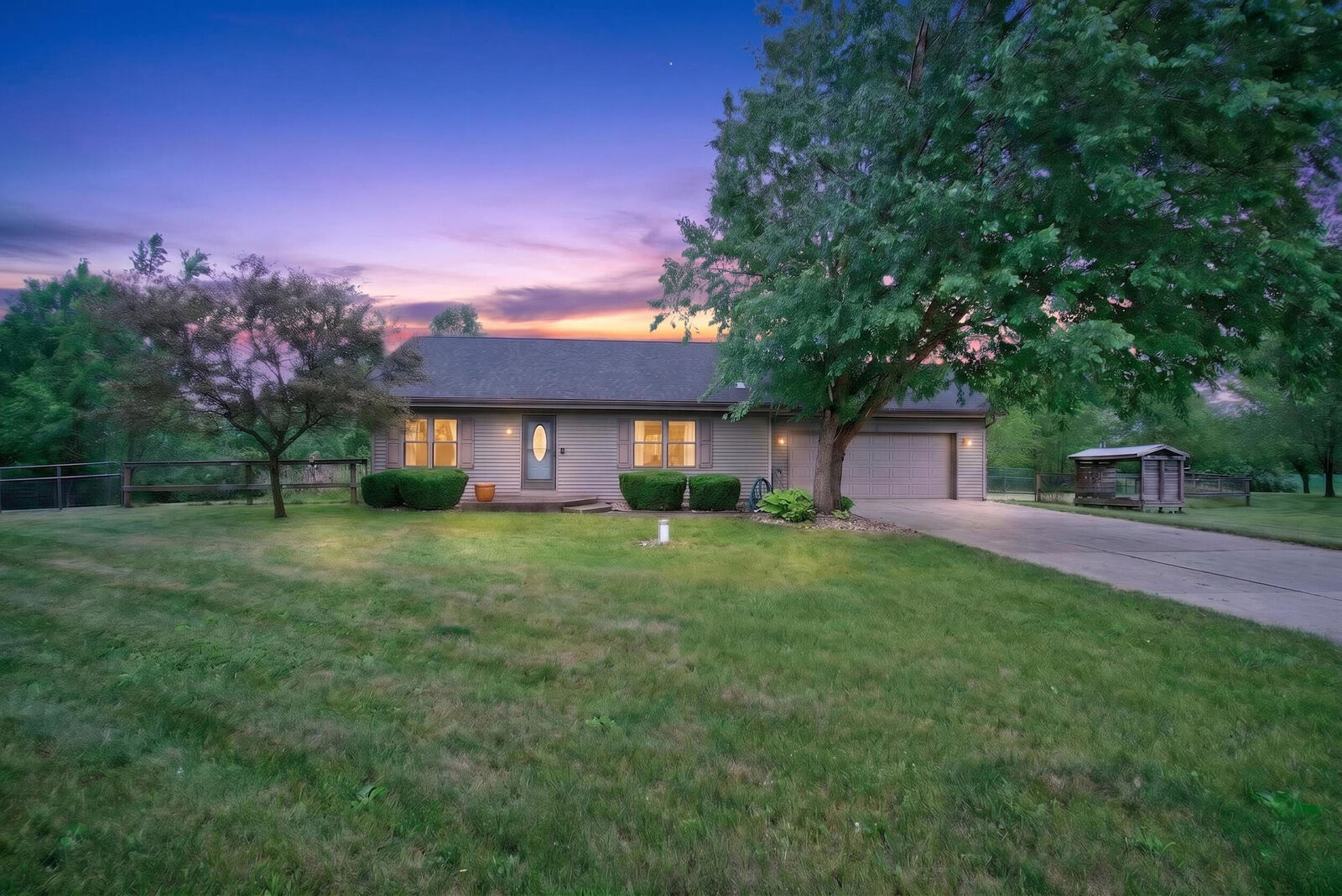 Property Photo: 15510 Davis Drive MI 49220